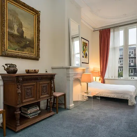 Vondelparkmuseum Bed & Breakfast