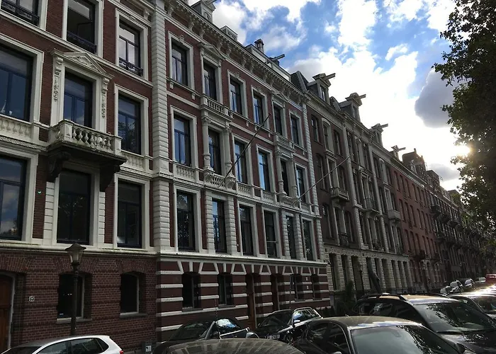 Vondelparkmuseum B&B