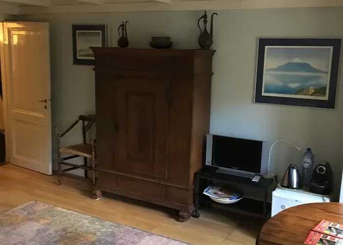 Vondelparkmuseum B&B