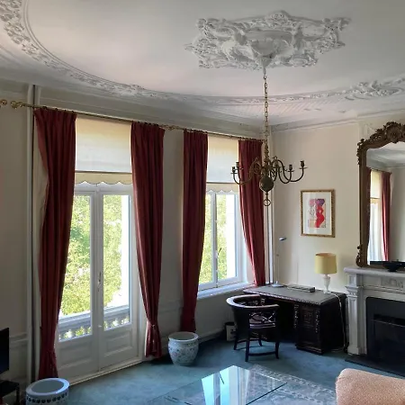 Vondelparkmuseum Bed & Breakfast 3*